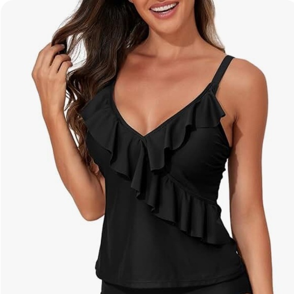 This is a beautiful New Black 
medium ruffle Swim top & Boy shorts - Picture 1 of 8